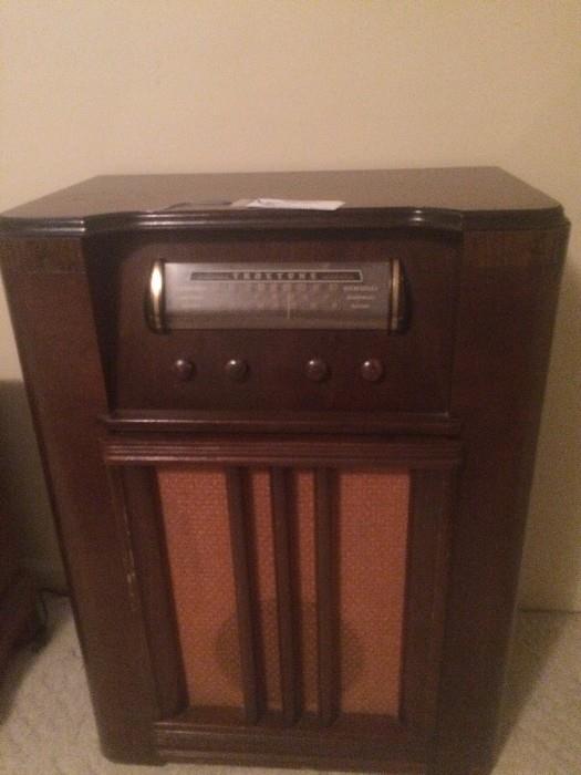 
#60 old tube radio $65