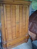 ARMOIRE IN SET 