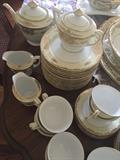 Noritake luncheon set - 12 + pieces