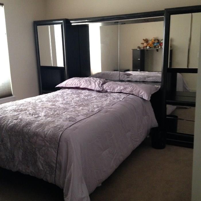 queen black lacquer bedroom set  122 x 16 x 73 
