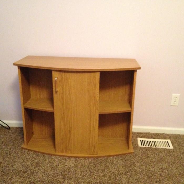TV stand  36 x 17  x 28