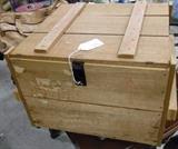 WOOD BOX w/LATCH