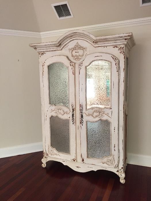 Beautiful Armoire Cabinet that has a missing section of mirror that needs to be replaced