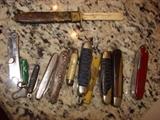 Collection of old pocket knives Randell, swiss army, girl scouts Knives.