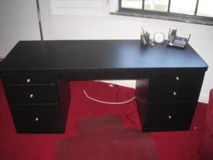 Very heavy great quality desk