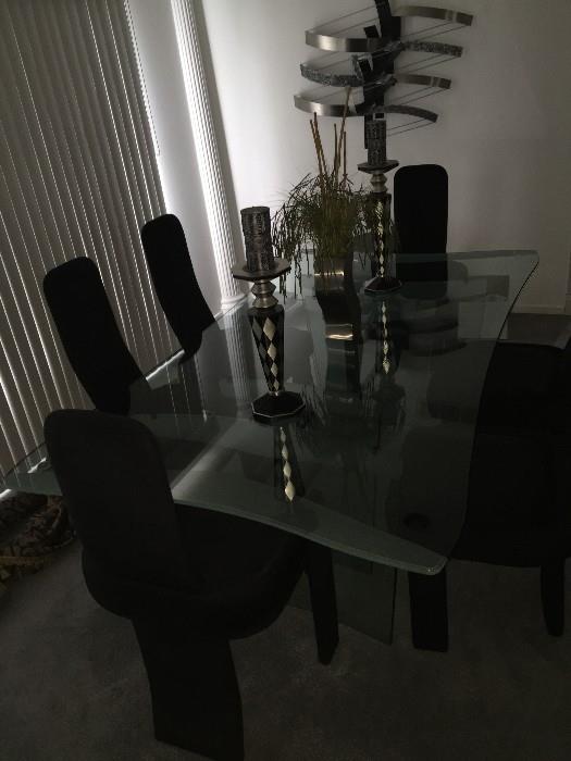 STUNNING MODERN // CONTEMPORARY GLASS TABLE WITH BLACK CHAIRS BY SOLEIL FURNITURE RATAIL $5,200