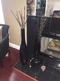LARGE BLACK VASES WITH FLOWERS // HOME DECOR'