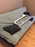 FOLDING BED / FUTON