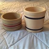 Robinson Ransbottom Pottery Co one quart and RR Roseville Ohio Pottery Crock 2 quart tall.