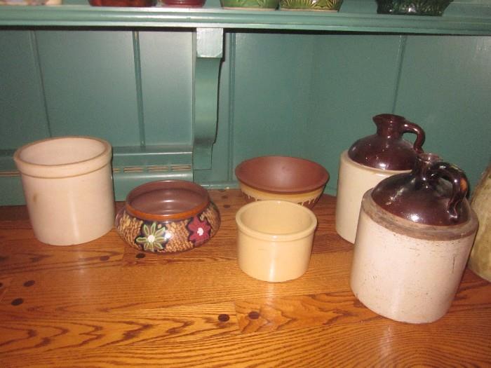 Crockery, pottery, antique / vintage 