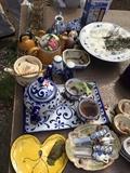 Assorted ceramic items