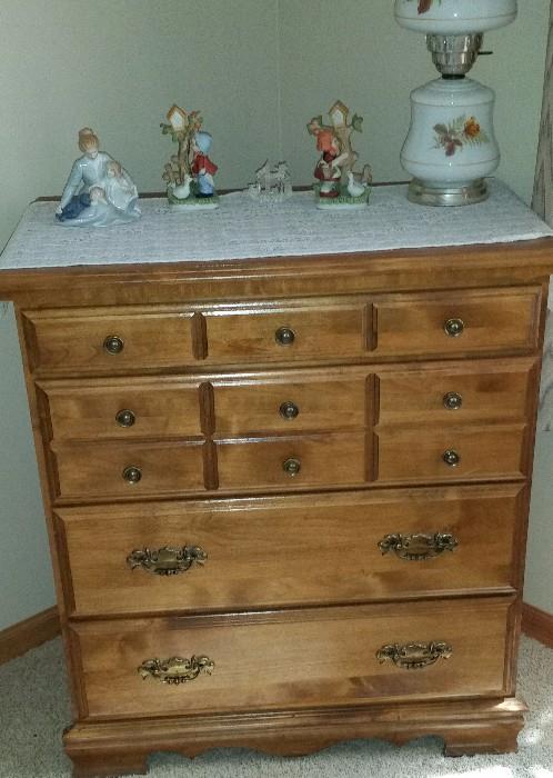 Matching Chest of drawers