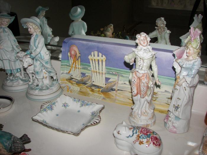 plastic tray, porcelain collection