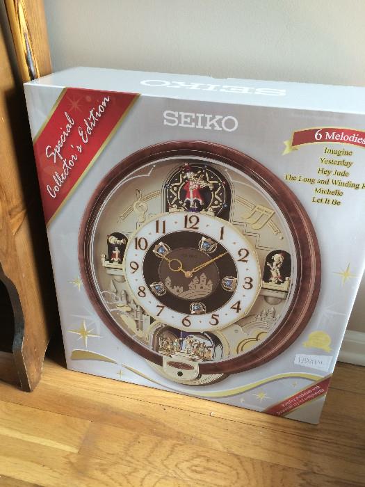 Seiko Chiming Special Edition block- Plays BEATLES Songs- As NEW.