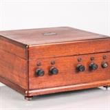 LOT 41A - Direct and Alternating Current Astatic Wattmeter by Hickok Electrical Instrument Co
Dimensions: H: 6 5/8 W: 12 1/2 D: 12 in.
Est: $80-120

Description A Direct and Alternating Current Astatic Wattmeter by Hickok Electrical Instrument Co., Cleveland, Early 20th Century, Numbered 579. Scale reads to 750W and patented June 28, 1910.