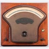 LOT 51 - A Direct-Reading Laboratory Standard Milli-Votmeter
Dimensions: H: 4 W: 16 1/2 D: 14 1/2 in.
Est: $80-120

Description A Direct-Reading Laboratory Standard Milli-Voltmeter by Weston Electrical Instrument Co., Newark NJ, 1888-90.Numbered 854. Contains built-in thermometer.
 
Proceeds to benefit the Case Western Reserve University Dayton Miller Scholarship Fund.