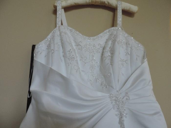 Detail for the top of the size 16 wedding gown