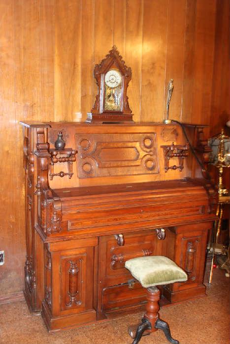 Gorgeous Electrified Pump Organ, Shelf Clock