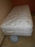 Select Comfort adjustable twin bed