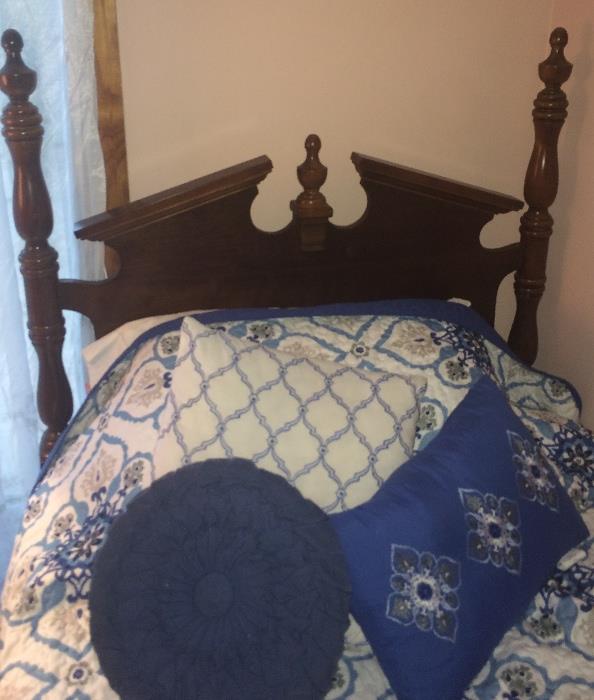 Vintage twin bed