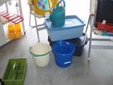 Buckets, Totes