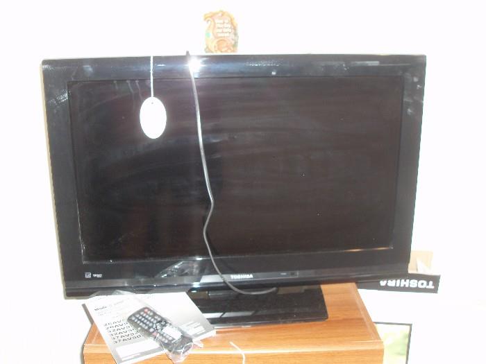 40" Toshiba Flat Screen TV