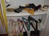 Hangers, Gloves