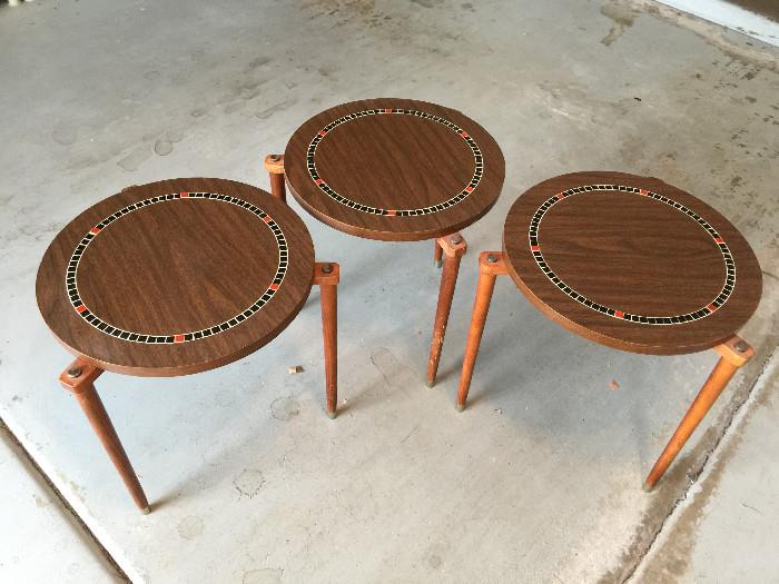 3 round wood stackable tables