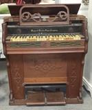 ANTIQUE MASON & HAMLIN TRAVELING ORGAN