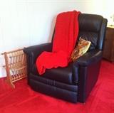 LAZYBOY LOUNGE CHAIR BLACK LEATHER