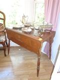 drop leaf table