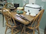 formica top table, set 4 chairs & large roaster
