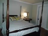 Beautiful 4 Poster Bed with dresser "Kincaid Solid Mahogany....Beautiful.....