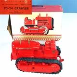 TD-24 Crawler, International Harvester Tru Miniatures Plastic Model Toy w/ as is original box 