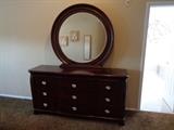 Triple dresser w/mirror