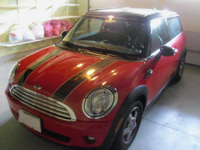 2009 with less than 12000 miles. Price has been reduced. Call for a test drive prior to the sale. 714 499-4199