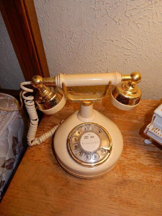 Vintage Cradle Phone
