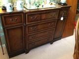 Sideboard.