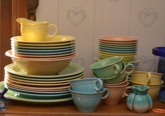 Colorful Dishes Set