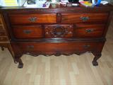 This is a gorgeous antique cedar chest which will make a beautiful piece of furniture for your living room or bedroom.