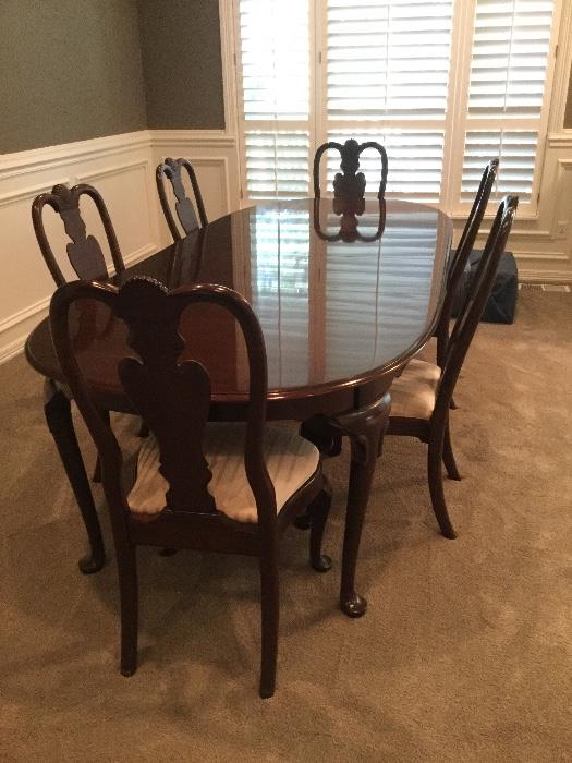 Ethan Allen Georgian Court (Queen Anne style) dining table with six chairs - everything is in excellent condition.  With the two leaves (18" each) the table is 102" long and 44" wide.