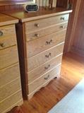 Dresser - $ 80.00