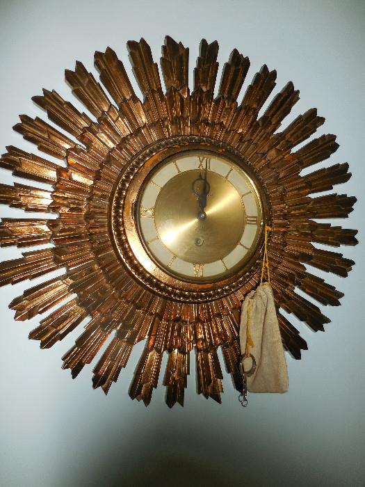  Syreco  Starburst Mid Century Wall Art Clock,with Key
