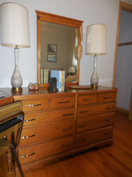 Maple 5 Drawer Chest with Mirror.