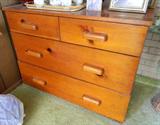 Pine dresser