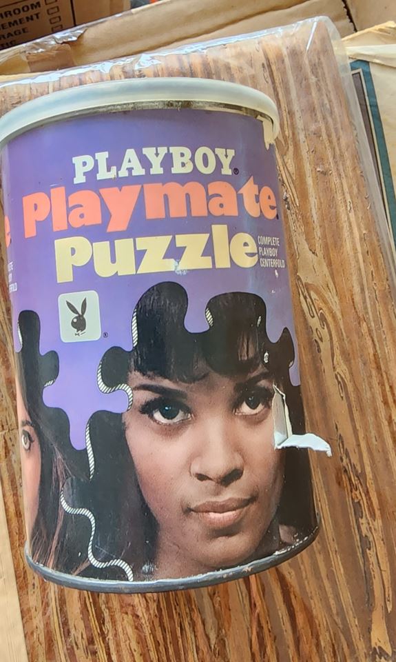 Online vintage studio City one day sale