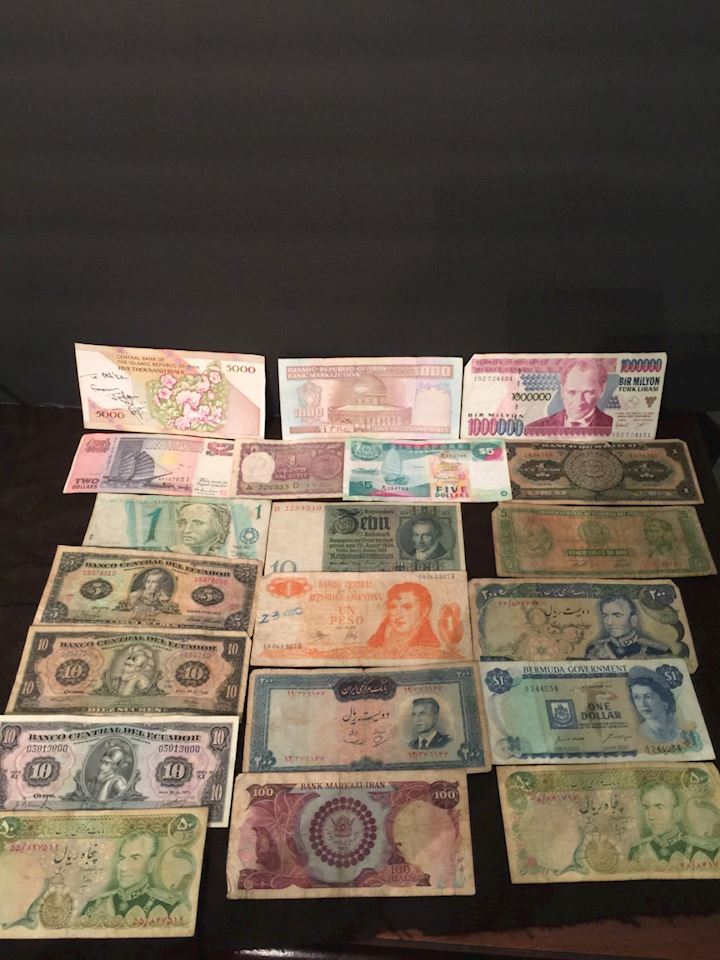 Stamps, Coins & Collections in Galleria Townhouse