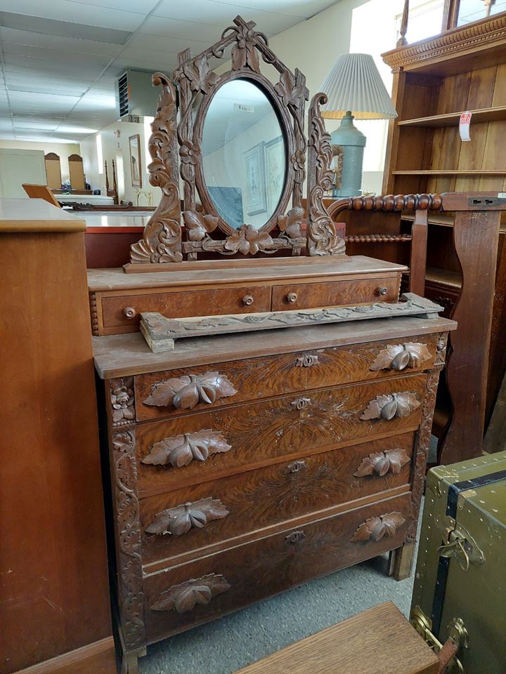 25% - 50% off on SELECT ITEMS IN STORE ONLY - SUNDAY!!