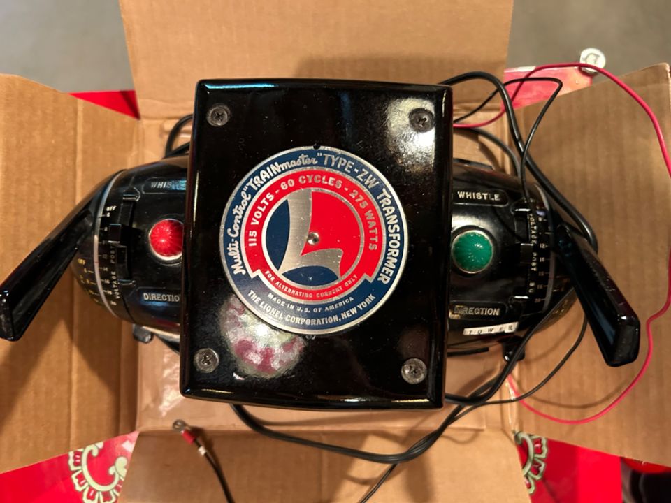 NEW ITEMS !!! Elburn IL Eclectic Collectors Clocks, Tops, Pocket Knives, Trains, Vacuums, Calipers,