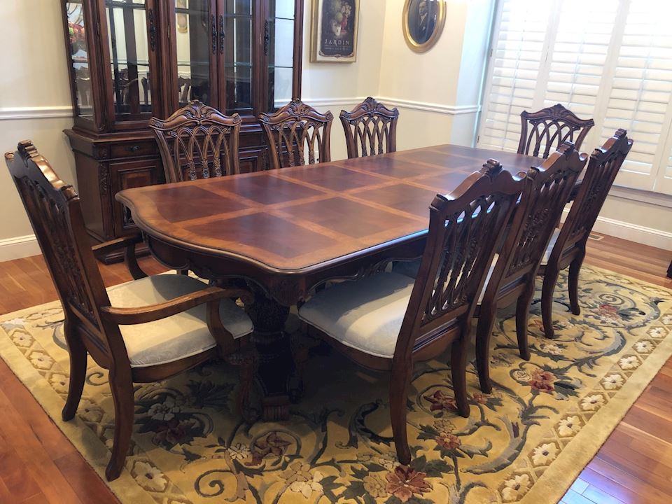 The Ridge Club Online Moving Auction!